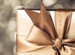 Spread the holiday cheer & indulge a loved one with a Bracken Court Hotel Gift Voucher